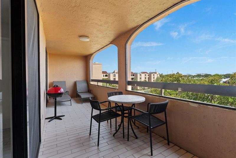 Image 17 of 47 For 500 Egret Circle  8507