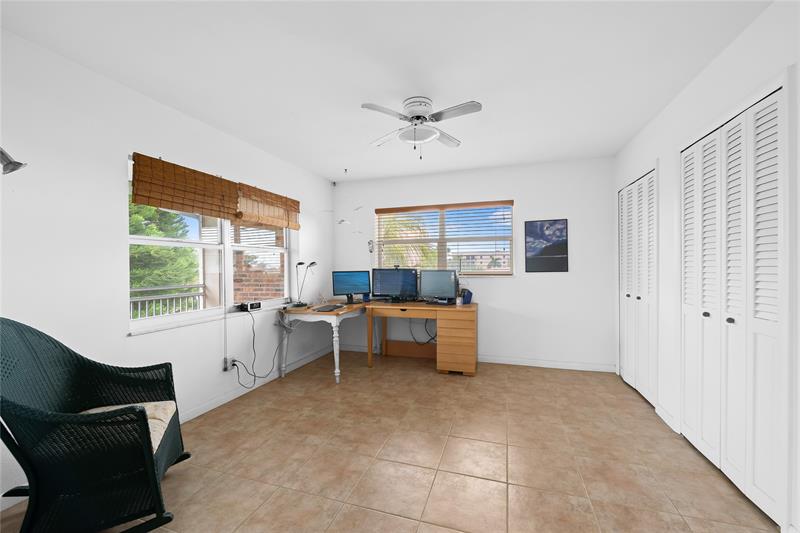 Image 10 of 32 For 2501 Ocean Blvd  301