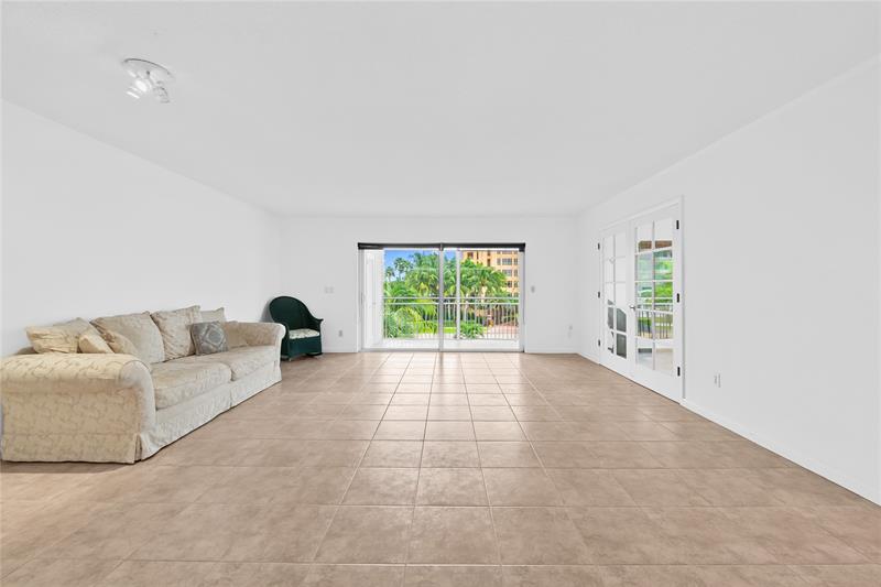 Image 7 of 32 For 2501 Ocean Blvd  301