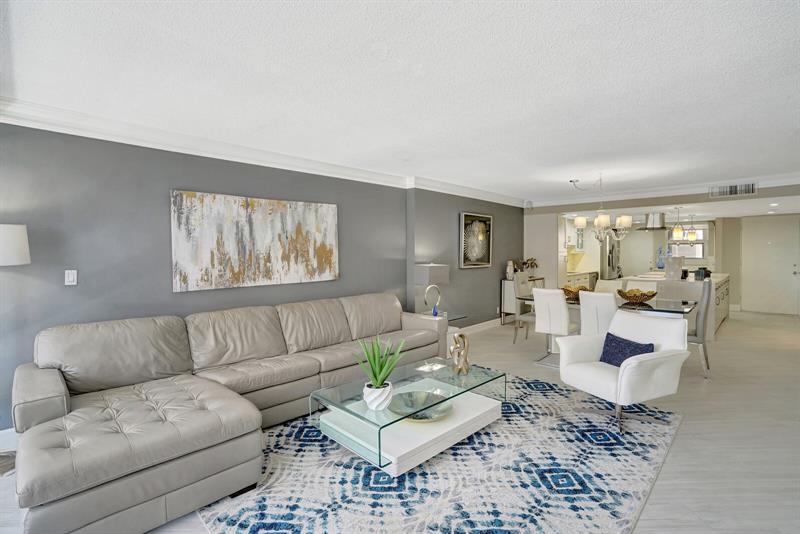 Image 8 of 43 For 4100 Galt Ocean Dr  305