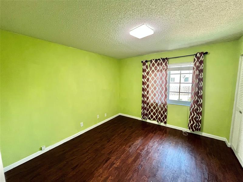 Image 10 of 27 For 700 2nd Ave  416