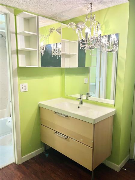 Image 13 of 27 For 700 2nd Ave  416