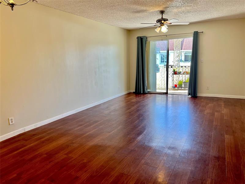 Image 6 of 27 For 700 2nd Ave  416