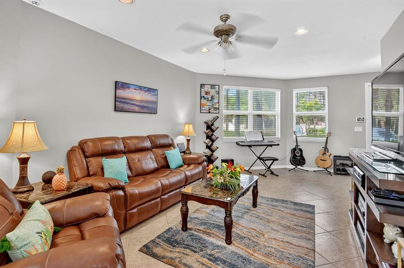 Image 4 of 41 For 2932 Deer Creek Country Club Blvd  2932
