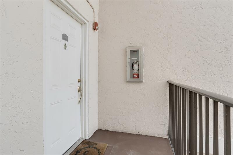 Image 23 of 25 For 10131 Sunrise Blvd  306