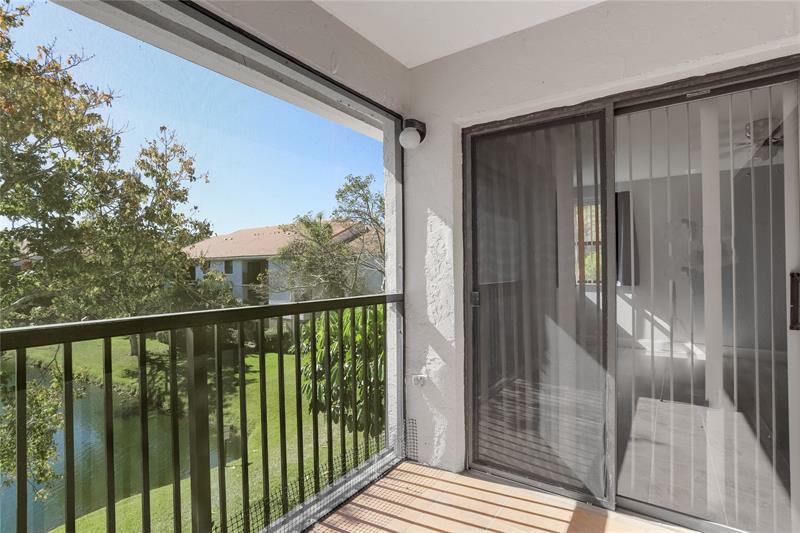 Image 4 of 25 For 10131 Sunrise Blvd  306