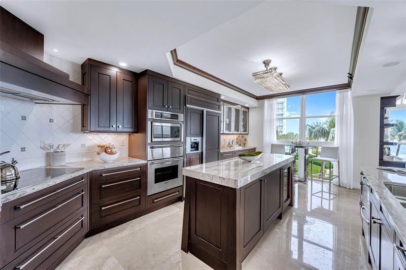 Image 11 of 42 For 3200 Ocean Blvd  309