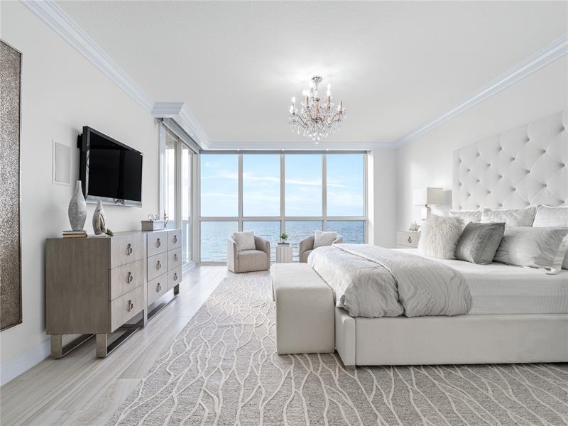Image 20 of 42 For 3200 Ocean Blvd  309