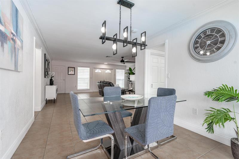 Image 22 of 36 For 9511 21st Mnr