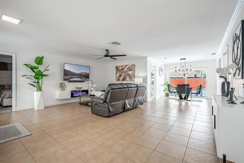 Image 24 of 36 For 9511 21st Mnr