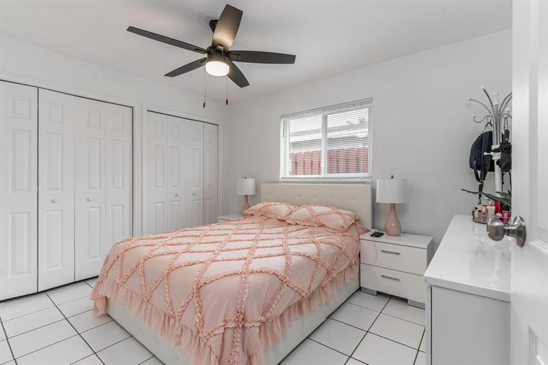 Image 26 of 36 For 9511 21st Mnr