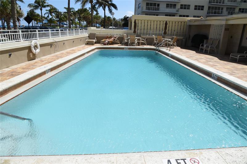 Image 11 of 31 For 133 Pompano Beach Blvd  1509