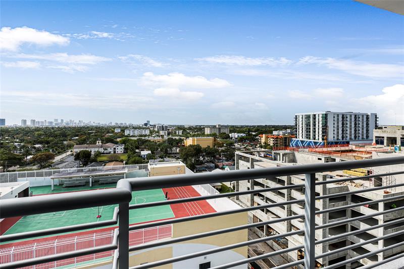 Image 10 of 26 For 1720 Harrison St  10a