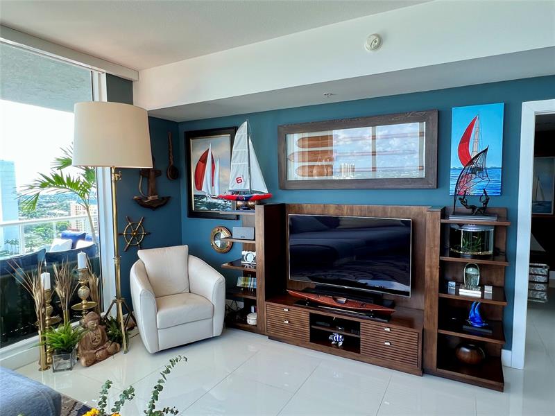 Image 8 of 19 For 315 3rd Ave  2107