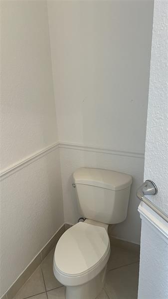 Image 11 of 31 For 6095 116th Dr