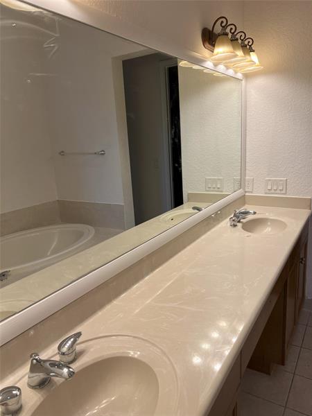Image 18 of 31 For 6095 116th Dr