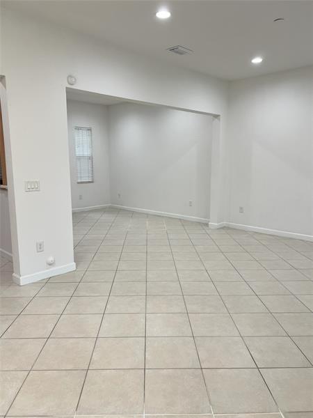 Image 6 of 31 For 6095 116th Dr