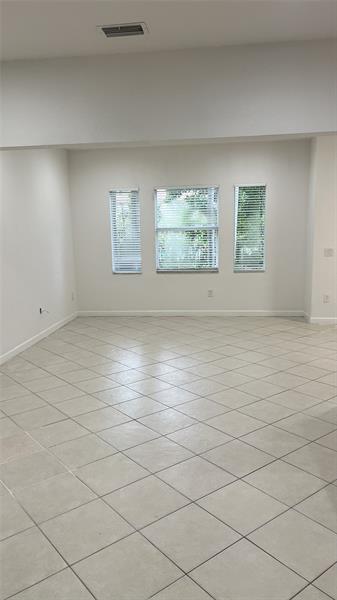 Image 7 of 31 For 6095 116th Dr