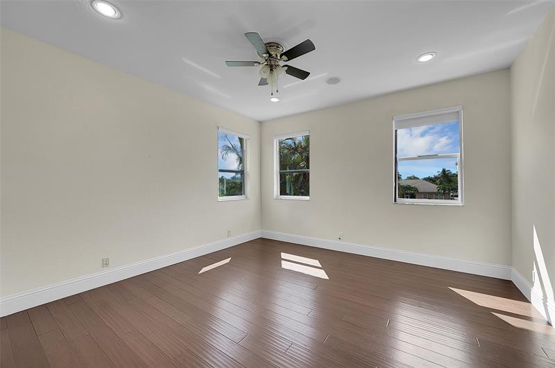 Image 21 of 29 For 11012 70th Ct