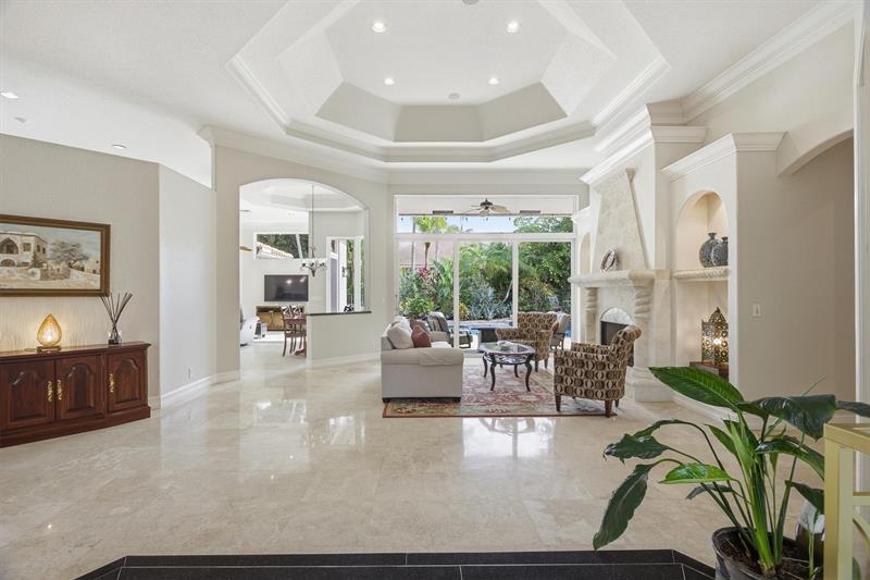 Image 4 of 53 For 397 Mallard Ln