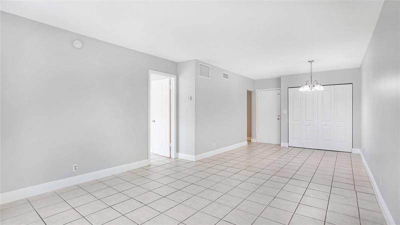 Image 10 of 31 For 3111 Oakland Shores Dr  F108