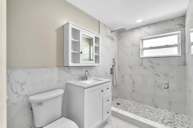 Image 12 of 19 For 2770 25th St