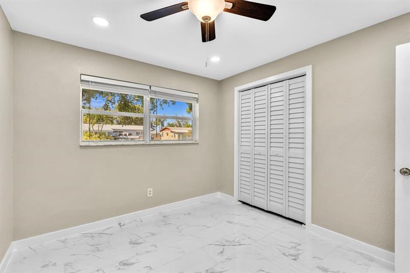 Image 13 of 19 For 2770 25th St