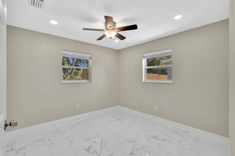 Image 16 of 19 For 2770 25th St