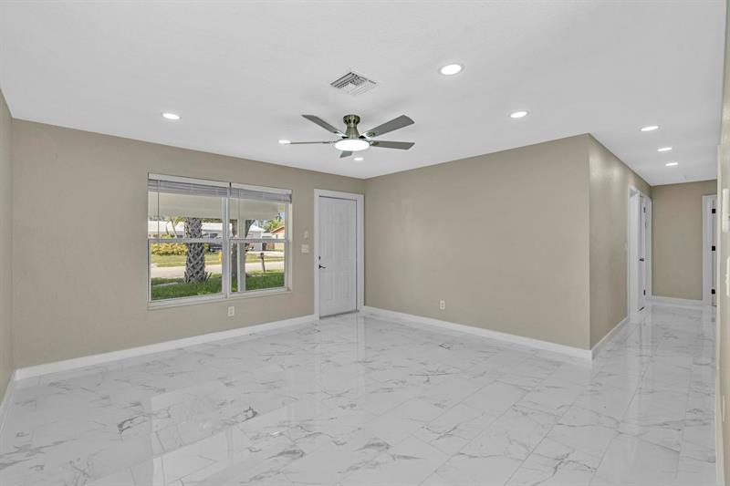 Image 6 of 19 For 2770 25th St