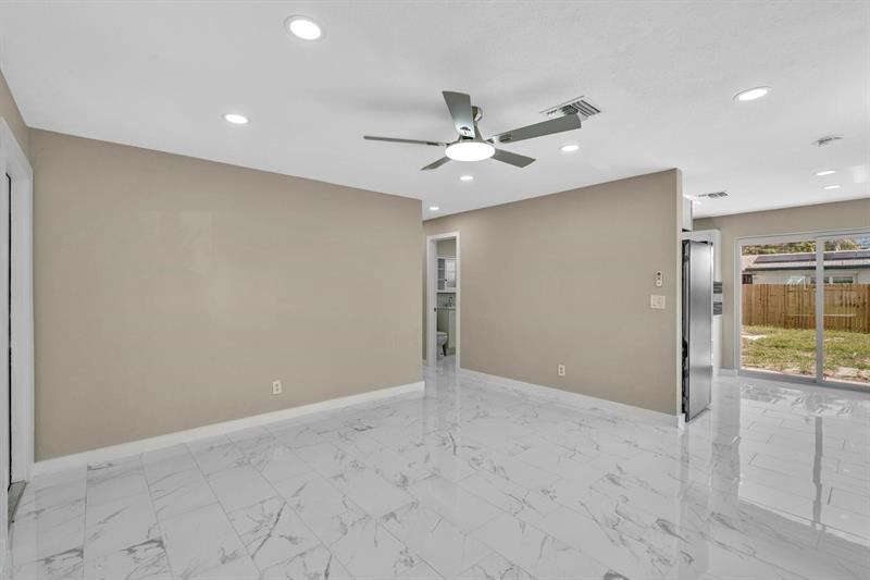 Image 7 of 19 For 2770 25th St