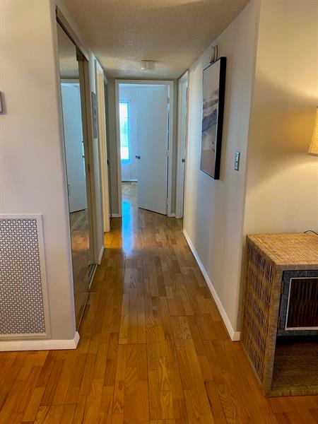 Image 7 of 30 For 2850 14th Street Cswy  401 B