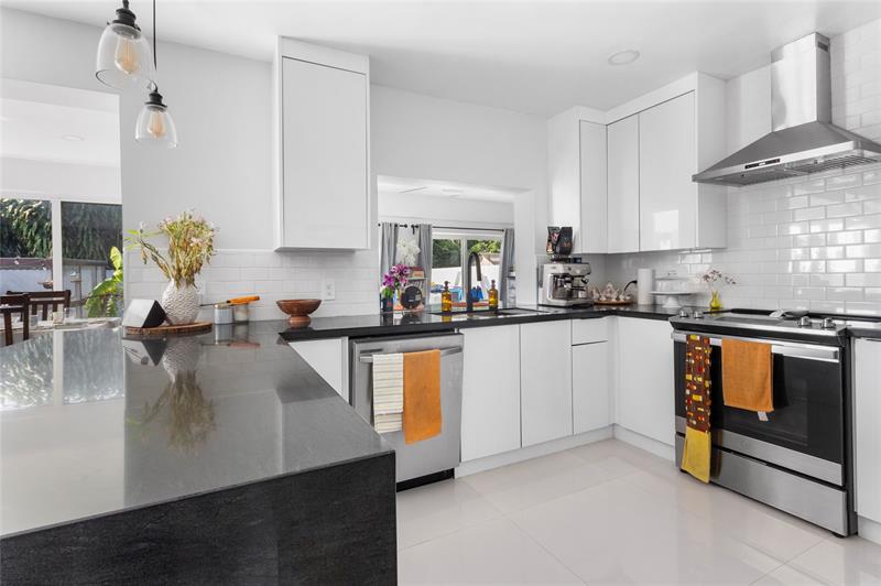 Image 7 of 23 For 8580 11th Ct