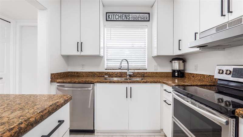 Image 19 of 47 For 5100 64th Ave  303