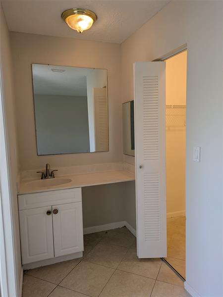 Image 18 of 22 For 8912 38th Dr  8912