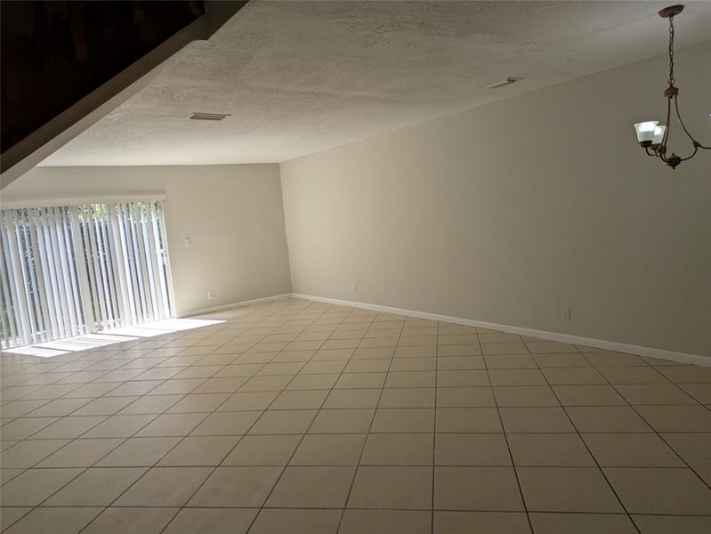 Image 5 of 22 For 8912 38th Dr  8912