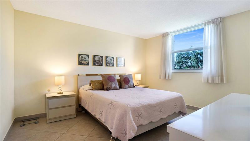 Image 25 of 41 For 441 3rd St  201