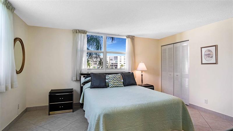 Image 30 of 41 For 441 3rd St  201