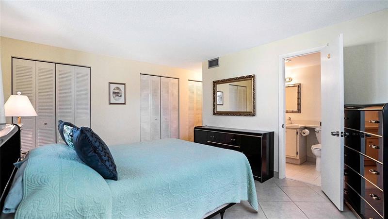 Image 33 of 41 For 441 3rd St  201