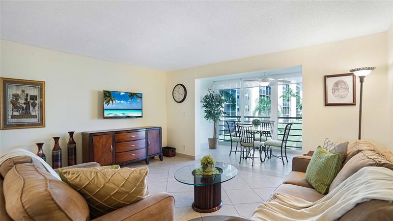 Image 9 of 41 For 441 3rd St  201