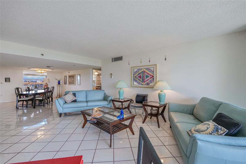 Image 5 of 51 For 3910 Inverrary Blvd  805-b