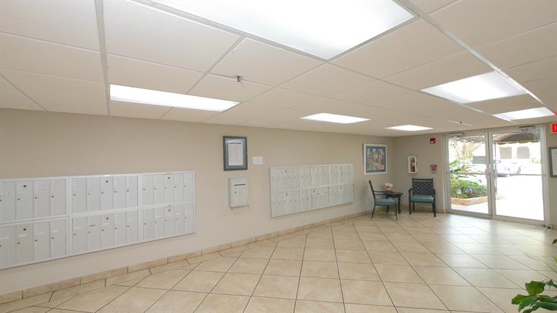 Image 50 of 51 For 3910 Inverrary Blvd  805-b