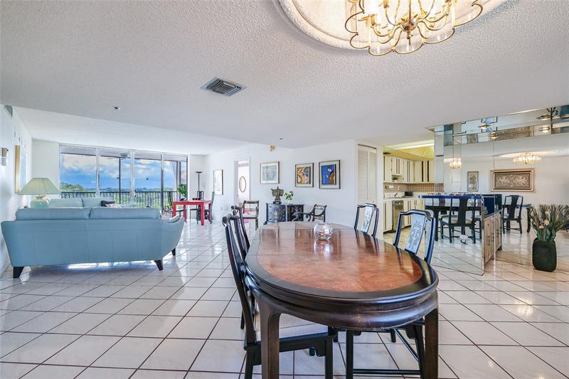 Image 7 of 51 For 3910 Inverrary Blvd  805-b