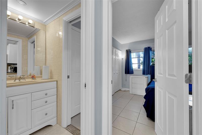 Image 22 of 22 For 4627 Bougainvilla Dr  1a