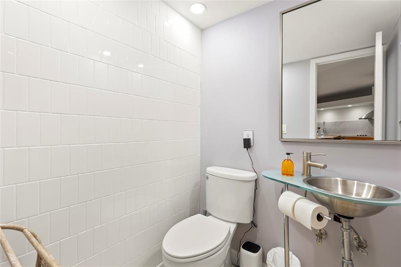 Image 12 of 27 For 1401 Federal Hwy  510