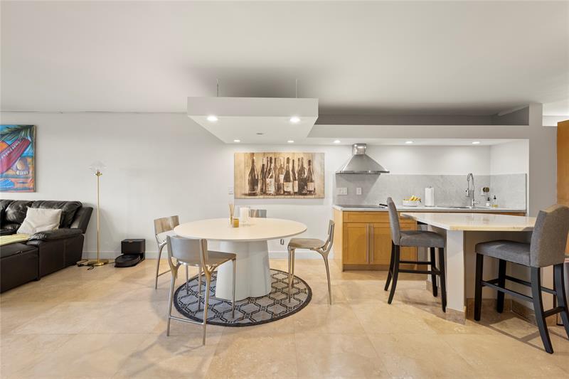 Image 5 of 27 For 1401 Federal Hwy  510