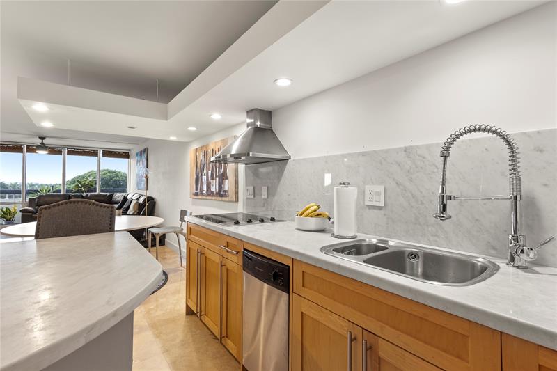 Image 7 of 27 For 1401 Federal Hwy  510