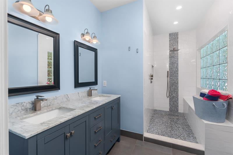 Image 25 of 64 For 1441 27th St