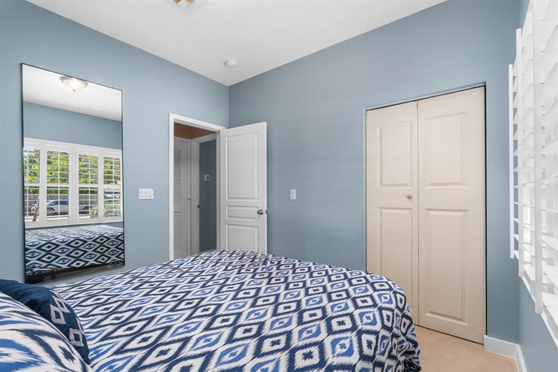 Image 34 of 64 For 1441 27th St
