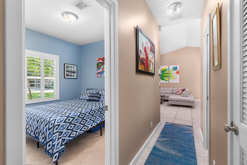 Image 35 of 64 For 1441 27th St