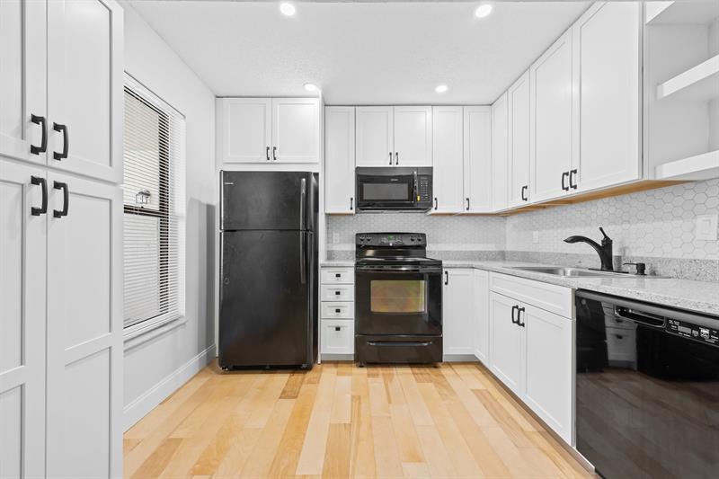 Details for 9821 3rd St  9821, Plantation, FL 33324